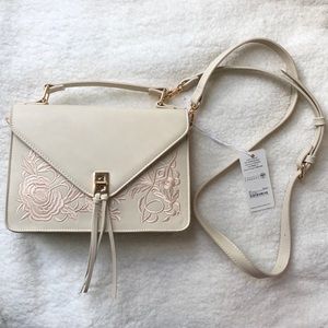 Urban Expressions Cream Crossbody NWT